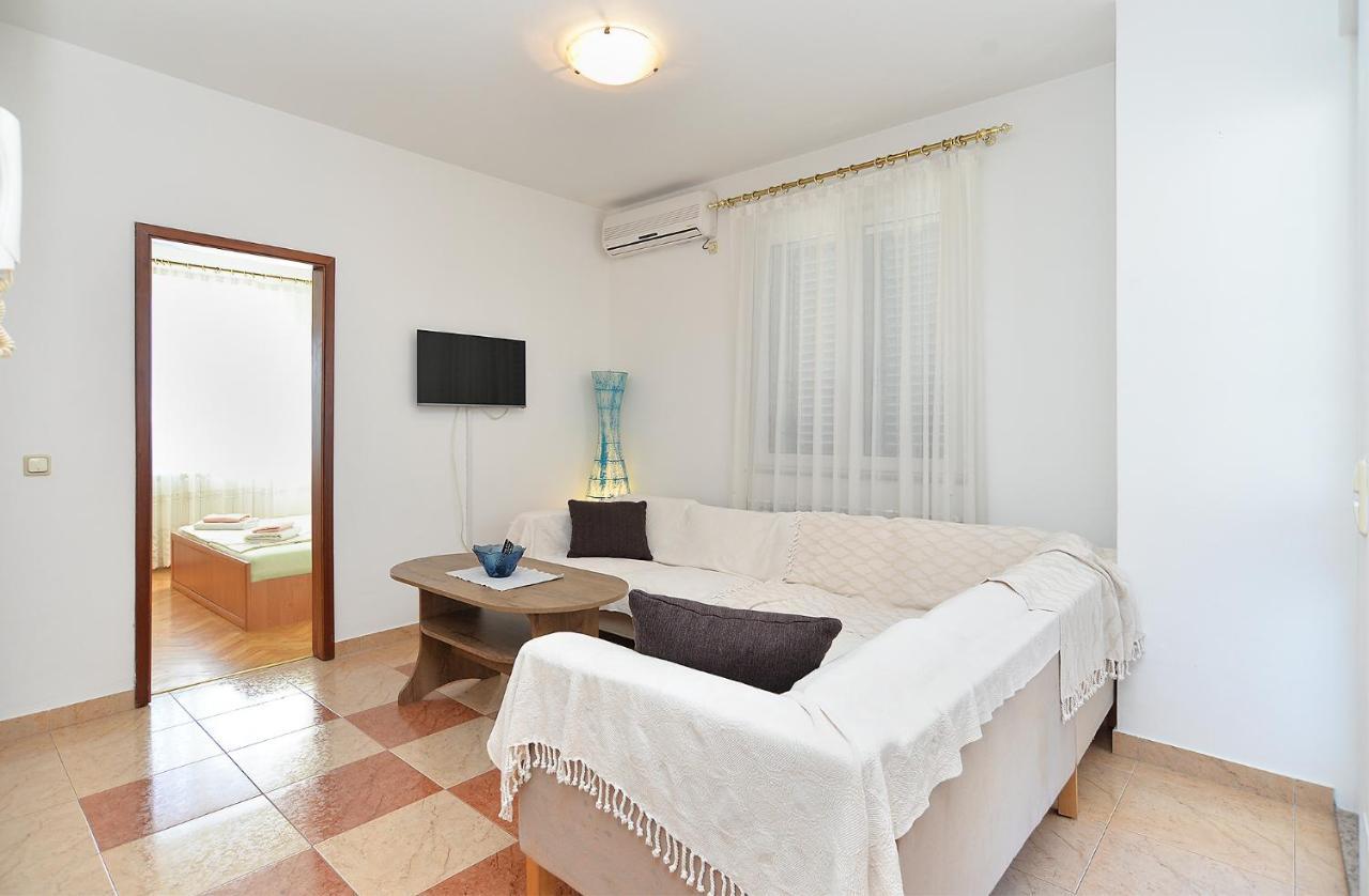 Martin 2224 Apartament
